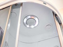 Belvilla by OYO Dream Villa With Private Pool