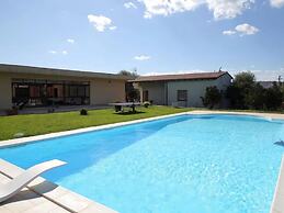 Belvilla by OYO Dream Villa With Private Pool