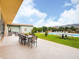 Villa in Solarino With Private Pool