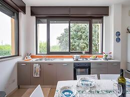 Belvilla by OYO Dream Villa With Private Pool