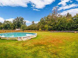 Villa in Sart Jalhay With Swimming Pool