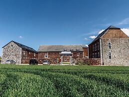 Nice Cottage in a Castle-farm in Ohey With Swimming Pond
