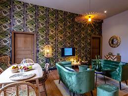 Nice Cottage in a Castle-farm in Ohey With Swimming Pond