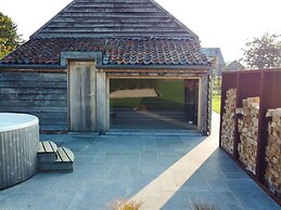Nice Cottage in a Castle-farm in Ohey With Swimming Pond