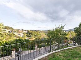 Elegant Apartment in Campobasso near Woods