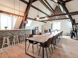 Renovated Appartment in Castle