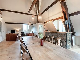 Renovated Appartment in Castle