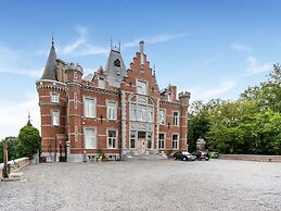 Renovated Appartment in Castle