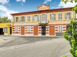 Apartment in Portacomaro With Garden