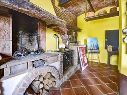 Apartment in Portacomaro With Garden