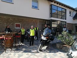 Snug Apartment in Birresborn With Garden