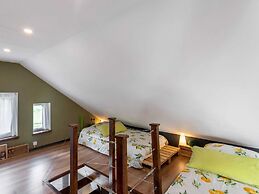 Snug Apartment in Birresborn With Garden