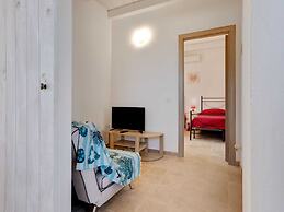 Belvilla by OYO Comfy Villa in Noto With Garden