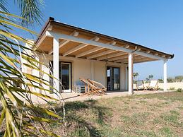 Belvilla by OYO Comfy Villa in Noto With Garden