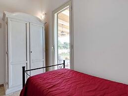 Belvilla by OYO Comfy Villa in Noto With Garden