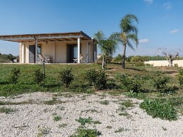 Belvilla by OYO Comfy Villa in Noto With Garden