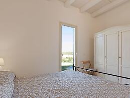 Belvilla by OYO Comfy Villa in Noto With Garden