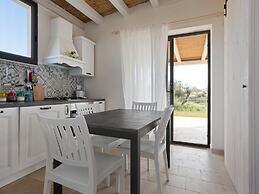 Belvilla by OYO Comfy Villa in Noto With Garden