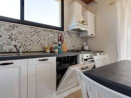 Belvilla by OYO Comfy Villa in Noto With Garden