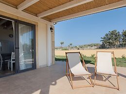 Belvilla by OYO Comfy Villa in Noto With Garden