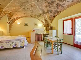 Tuscan Farmhouse in Montescudaio near Sea