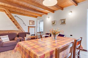 Holiday Home in San Siro Near Lake