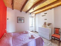 Holiday Home in San Siro Near Lake