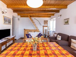 Holiday Home in San Siro Near Lake