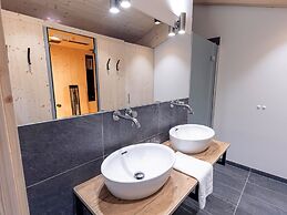 Superior Apartment With Sauna