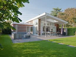 Large Holiday Home in Noordwijk