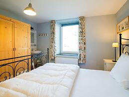 Rustic Holiday Home in Vresse-sur-Semois near Center