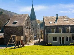Rustic Holiday Home in Vresse-sur-Semois near Center