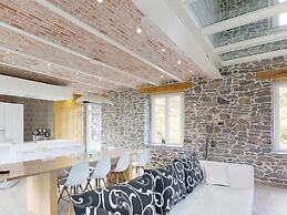 Holiday Home in Achet With Garden