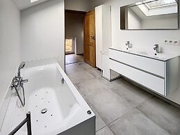 Charming Family Home in Achet