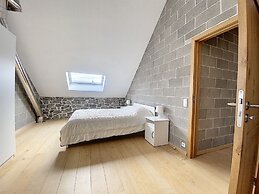 Charming Family Home in Achet
