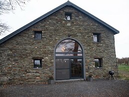 Wonderful Holiday Home in Gouvy with Hot Tub