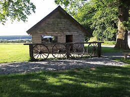 Wonderful Holiday Home in Gouvy with Hot Tub