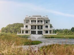 Modern Villa, 2 Bathrooms, Near the Veerse Meer