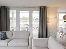 Modern Villa, 2 Bathrooms, Near the Veerse Meer