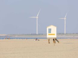 Modern Villa, 2 Bathrooms, Near the Veerse Meer