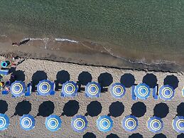 Chalet in Baia Domizia With Pool