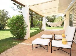 Coastal Retreat With Private Pool