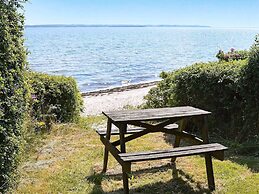 6 Person Holiday Home in Thyholm