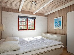 6 Person Holiday Home in Thyholm