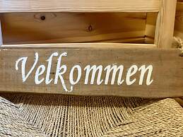 8 Person Holiday Home in Urangsvag