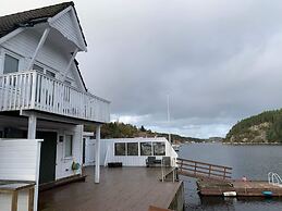 8 Person Holiday Home in Urangsvag
