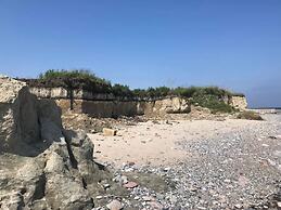 Retro Beach Retreat in Gedesby