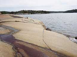 Peaceful Coastal Getaway on Oddo