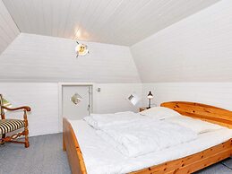 Cozy Coastal Cottage at Jegindo-by Traum