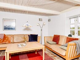 Cozy Coastal Cottage at Jegindo-by Traum